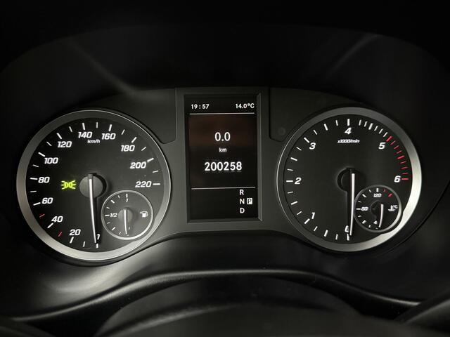 Mercedes-Benz VITO 119CDI Automaat XL Dubbele Cabine | Led | Standverwarming | Trekhaak | Navigatie | Camera | Airco | cruise