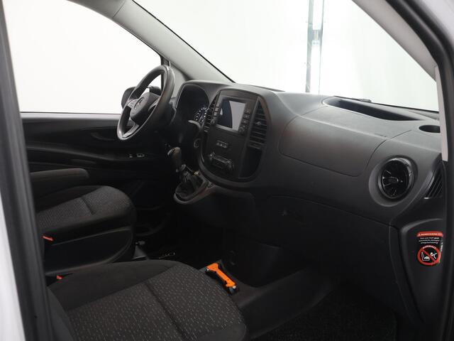 Mercedes-Benz VITO 116 CDI | L2 Lang | Airco | Parkeercamera | Trekhaak | 2-zits | Navigatie