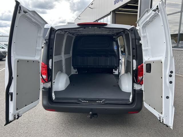 Mercedes-Benz VITO 116 CDI Lang / Trekhaak / Airco / Parkeersensoren / Cruise control / 3 Zits / Achterdeuren