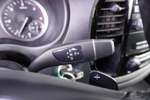 Mercedes-Benz VITO 114 CDI 136pk Automaat Lang L2 Trekhaak Apple Carplay Camera Navi Stoelverwarming ACC Cruise control