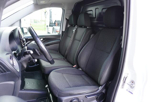 Mercedes-Benz VITO 114 CDI 136pk Automaat Lang L2 Trekhaak Apple Carplay Camera Navi Stoelverwarming Cruise control