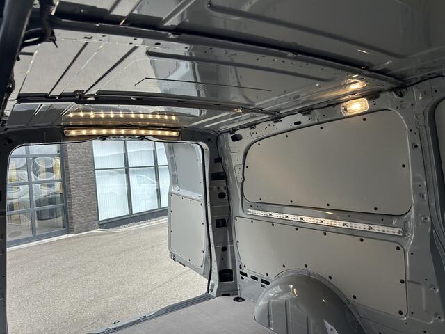 Mercedes-Benz VITO 116 CDI L3 Pro / 2500KG Trekhaak / MBUX / Navigatie / Camera / Cruise control / Airco / LMV