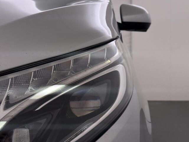 Mercedes-Benz VITO 114 CDI Lang DC Comfort Business Ambition Trekhaak Led Automaat