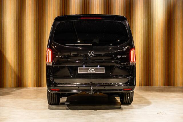 Mercedes-Benz VITO 119 CDI 4-MATIC DC L3 XL | AMG | L+R Schuifdeur | Dubbel cabine | 5-Zitter | Navigatie | CarPlay | Camera | Lederen bekleding | Stoelverwarming | 2500 kg trekgewicht | Trekhaak | Multibeam Led | PDC V+A