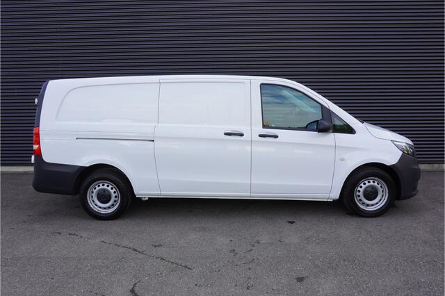 Mercedes-Benz VITO 140pk Automaat Extra Lang L3 XL Apple Carplay Navigatie Trekhaak ACC Cruise control Airco Stoelverwarming