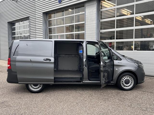Mercedes-Benz VITO eVito 112 L2 66 kWh | Stoelverwarming | Achteruitrijcamera | Cruise Control