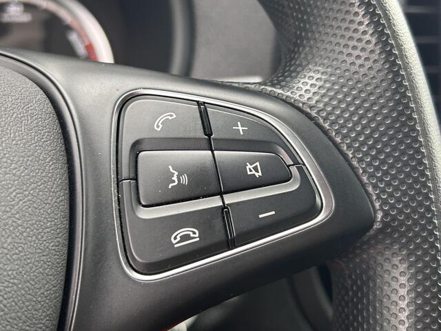 Mercedes-Benz VITO eVito 112 L2 66 kWh | Stoelverwarming | Achteruitrijcamera | Cruise Control
