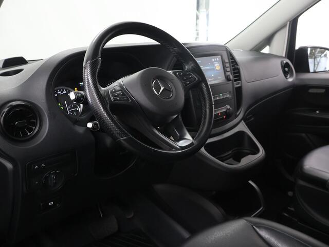 Mercedes-Benz VITO 114 CDI | Aut. | Lang L2 | Dubbele Cabine | Adaptieve Cruise Control | Stoelverwarming | LED Koplampen | Trekhaak | Parkeercamera | 5-zits | Airco | Stoelverwarming | Certified