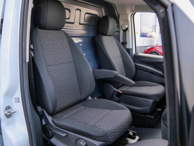 Mercedes-Benz VITO eVito Lang 66 kWh | CARPLAY | CAMERA | CRUISE CONTROL | 19 INCH AMG |