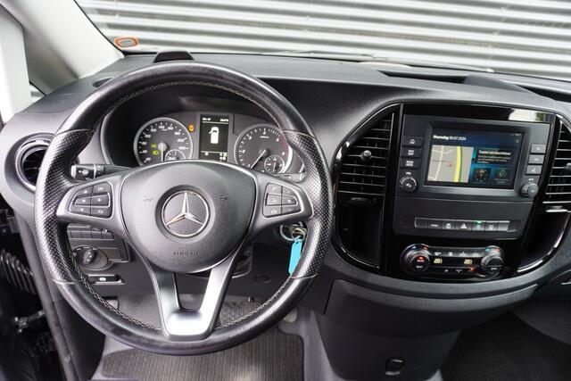 Mercedes-Benz VITO 160pk Automaat L1 Compact LED Trekhaak Apple Carplay ACC Cruise control Navigatie Camera Stoelverwarming