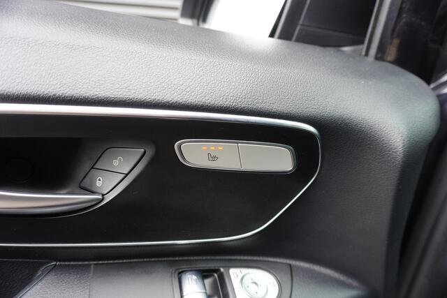 Mercedes-Benz VITO 160pk Automaat L1 Compact LED Trekhaak Apple Carplay ACC Cruise control Navigatie Camera Stoelverwarming