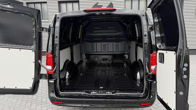 Mercedes-Benz VITO eVito 112 L2 60 kWh