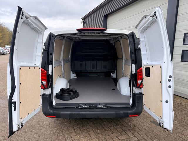 Mercedes-Benz VITO eVito 66 kWh 261 km WLTP Snelladen - L2 Lang - Apple Carplay - Betimmerd