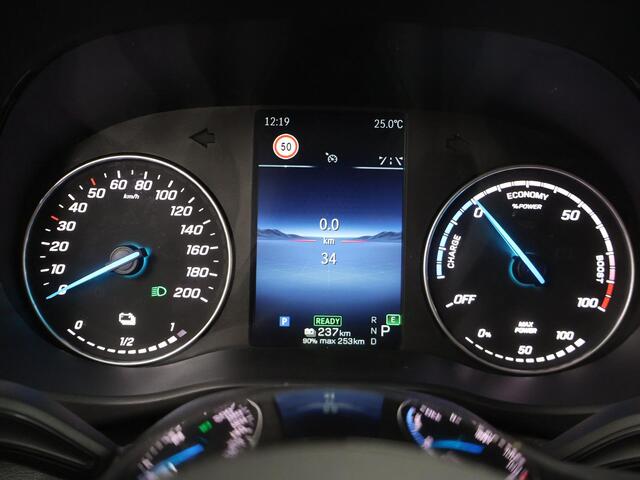 Mercedes-Benz VITO eVito Bestelwagen L2 66 kWh | Navigatie | Achteruitrijcamera | 80 kWh Snelladen | Dodehoekassistent | Lichtmetalen velgen |