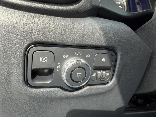 Mercedes-Benz VITO eVito 112 L2 60 kWh
