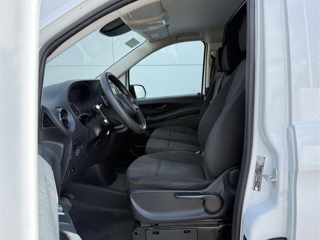 Mercedes-Benz VITO eVito 112 66 kWh 280km WLTP 97% (SOH) Snelladen L2H1 Climate Control Cruise Control Carplay Camera Stoelverwarming