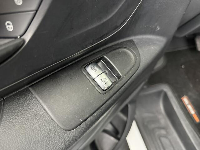 Mercedes-Benz VITO Automaat Pro Extra Lang Personenbus | Kombi | 9-Persoons | Airco | Cruise | 2-2-2-3 Stoelopstelling | Prijs inclusief Btw ¤ 23.958,--