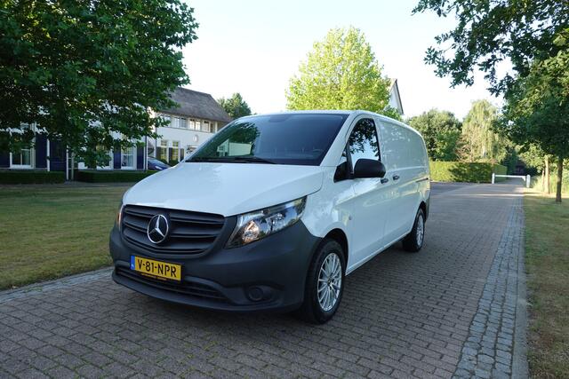 Mercedes-Benz VITO 114 CDI AUTOMAAT | Trekhaak | Dubbele schuifdeur | Stoelverwarming |