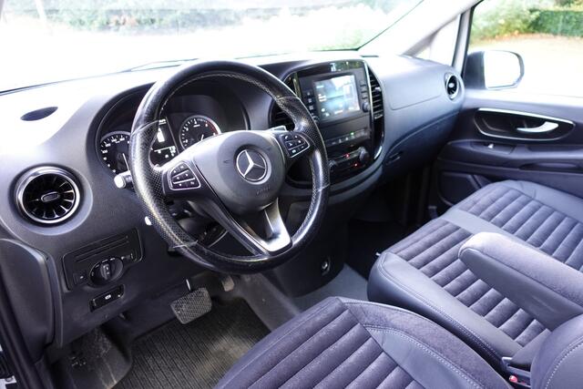 Mercedes-Benz VITO 114 CDI AUTOMAAT | Trekhaak | Dubbele schuifdeur | Stoelverwarming |