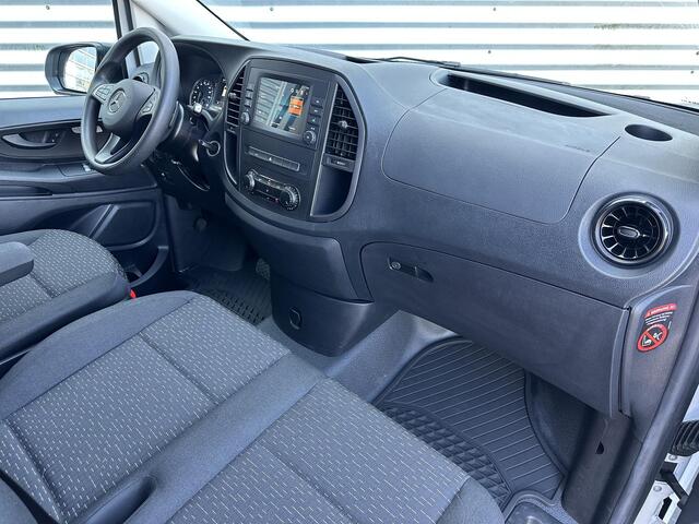 Mercedes-Benz VITO eVito 112 66kWh Airco Apple Carplay Navigatie | Snelladen | 261km WltP