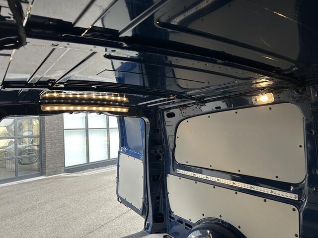 Mercedes-Benz VITO 116 CDI L3 Pro 2500KG Trekhaak / MBUX / Navigatie / Camera / Cruise control / Airco / LMV / Achterdeuren
