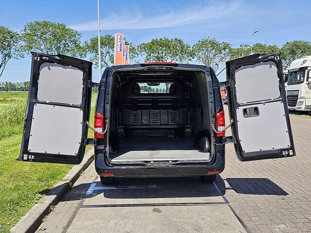 Mercedes-Benz VITO 114 CDI Lang L2 LED Airco/ECC Automaat Adaptieve Cruise Bumpers-Kleur Achterdeuren 2xZijdeuren Navi Euro6