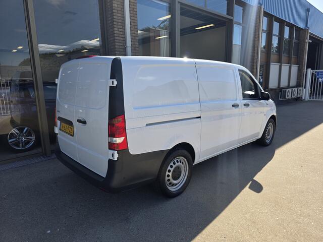 Mercedes-Benz VITO eVito 112 L2 Business Solution 60 kWh Achteruitrijcamera Airco Stoelverwarming