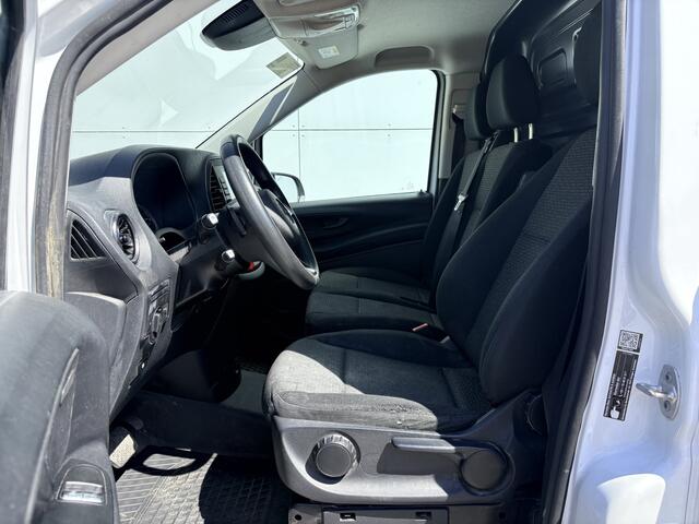Mercedes-Benz VITO eVito 112 66kWh L2 Elektrisch 95.8% (SOH) 280-WLTP 80kw Snelladen Climate Control Cruise Control Camera Stoelverwarming Parkeersensoren