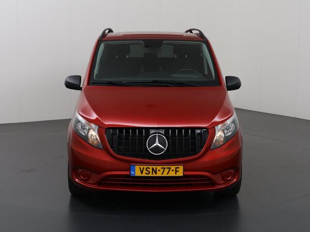 Mercedes-Benz VITO 110 CDI | L2 | DUBBEL CABINE | NAVIGATIE | CLIMATE CONTROL | CRUISE CONTROL | ACHTERUITRIJCAMERA | METALLIC LAK | 19" VELGEN | GETINT GLAS | PANAMERICANA GRILLE | CERTIFIED