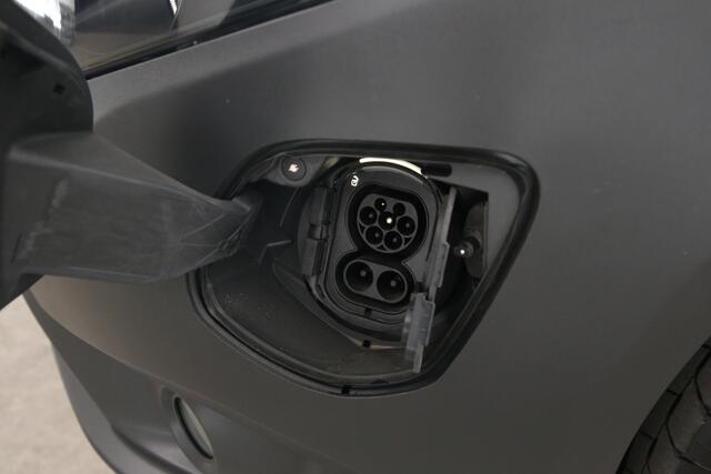 Mercedes-Benz VITO Elektrisch 112 66 kWh Lang | Snelladen | SOH 96% | Airco | Stoelverwarming