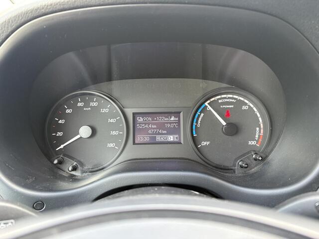 Mercedes-Benz VITO eVito Lang 41 kWh | Elektrisch | Airco | Stoelverwarming | Camera | Houten laadvloer | Bluetooth / Carplay |