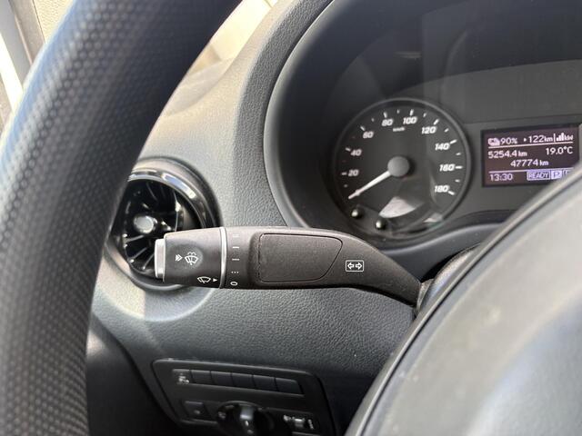 Mercedes-Benz VITO eVito Lang 41 kWh | Elektrisch | Airco | Stoelverwarming | Camera | Houten laadvloer | Bluetooth / Carplay |