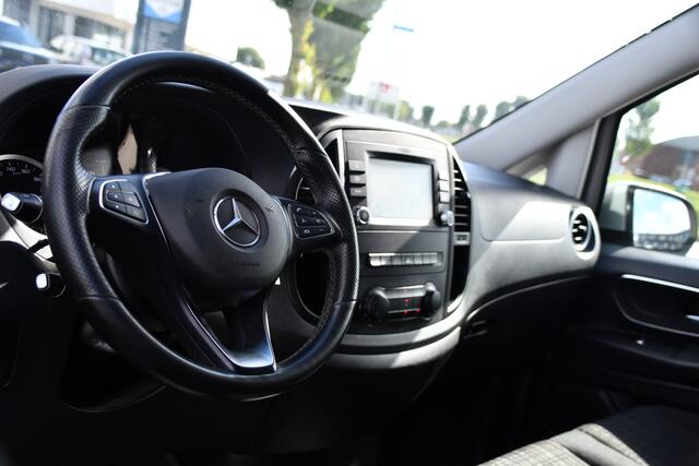 Mercedes-Benz VITO 114 CDI L2 PB Edition Camera, Cruise, Carplay, Multimedia, Automaat, Trekhaak, 136pk, Sensoren, Uniek!