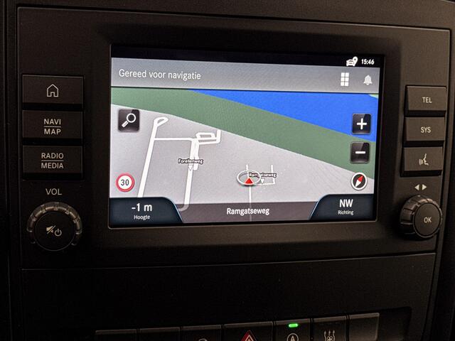 Mercedes-Benz VITO 114 CDI L1 Automaat Navigatie Adaptieve cruise control Trekhaak 2.5t Camera