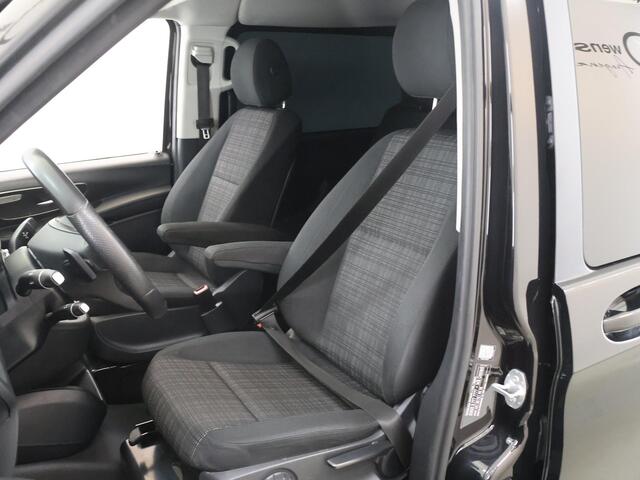 Mercedes-Benz VITO 114 CDI | AUT. | L2 LANG | DUBBELE CABINE | TREKHAAK | LM VELGEN | 5-ZITS | NAVIGATIE | PARKEERCAMERA | STOELVERWARMING | LED KOPLAMPEN |