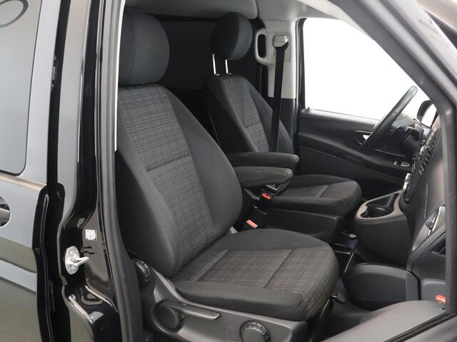Mercedes-Benz VITO 114 CDI | AUT. | L2 LANG | DUBBELE CABINE | TREKHAAK | LM VELGEN | 5-ZITS | NAVIGATIE | PARKEERCAMERA | STOELVERWARMING | LED KOPLAMPEN |