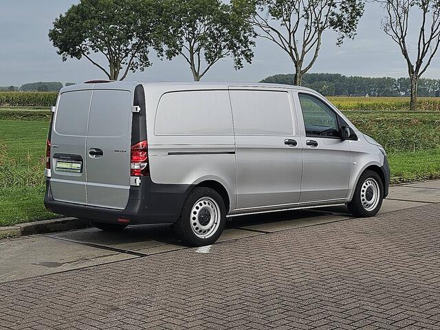Mercedes-Benz VITO 114 CDI L2H1 Cruise control, Airco, Pdc, Carplay, Navi, Camera, Led, Lane-assist, Stoelverwarming, Werkplaats-Inrichting, Achterdeuren, 136 pk, Automaat