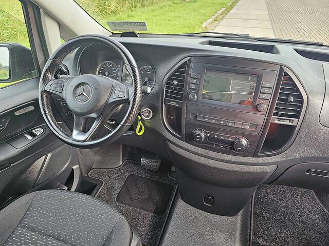 Mercedes-Benz VITO 114 CDI L2H1 Cruise control, Airco, Pdc, Carplay, Navi, Camera, Led, Lane-assist, Stoelverwarming, Werkplaats-Inrichting, Achterdeuren, 136 pk, Automaat