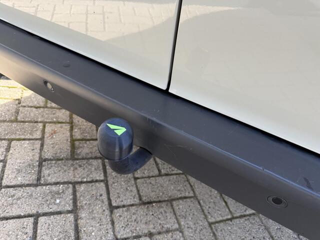 Mercedes-Benz VITO eVito Lang 66 kWh / Navigatie / Camera / Bluetooth / Airco / Snelladen / Cruise Control / Trekhaak / Stoelverwarming