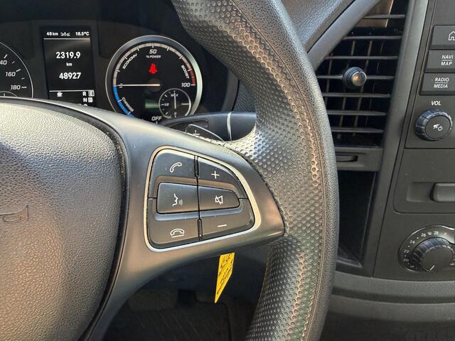 Mercedes-Benz VITO eVito Lang 66 kWh / Navigatie / Camera / Bluetooth / Airco / Snelladen / Cruise Control / Trekhaak / Stoelverwarming