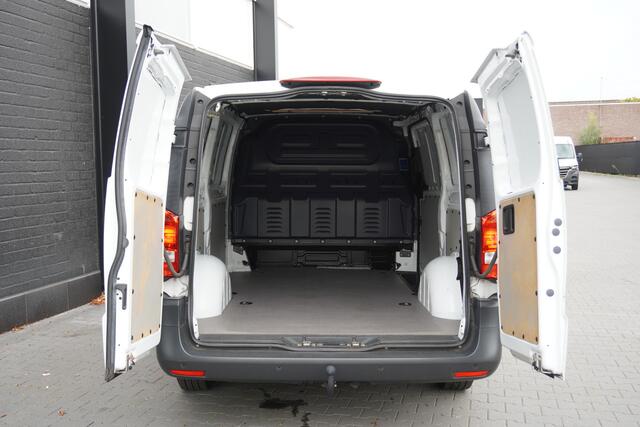 Mercedes-Benz VITO 114 CDI Lang EURO 6 - AC/Climate - Navi - Cruise - €16.900,- Excl.
