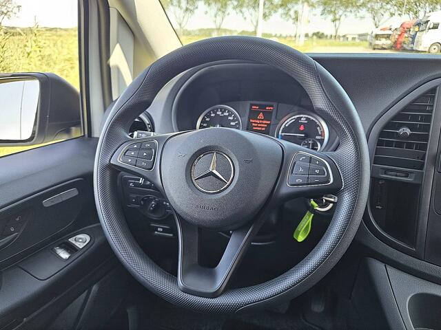 Mercedes-Benz VITO eVito 112 L3 60 kWh Cruise control, Airco, Pdc, Carplay, Camera, Climate control, Stoelverwarming, 280KM WLTP, 80kw-snelladen