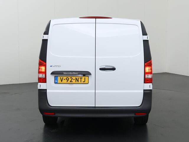 Mercedes-Benz VITO eVito 112 Bestelwagen L2 66 kWh | Navigatie | Achteruitrijcamera | Achterdeuren | Dodehoekassistent | Cruisecontrol |