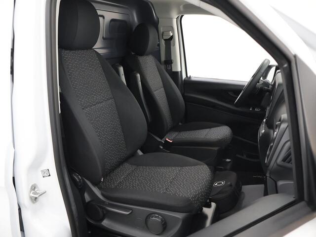 Mercedes-Benz VITO eVito 112 Bestelwagen L2 66 kWh | Navigatie | Achteruitrijcamera | Achterdeuren | Dodehoekassistent | Cruisecontrol |