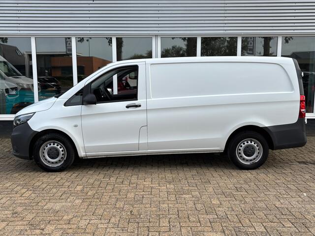 Mercedes-Benz VITO 111 CDI Lang | Trekhaak | 3 Zitplaatsen | Bluetooth | Airco