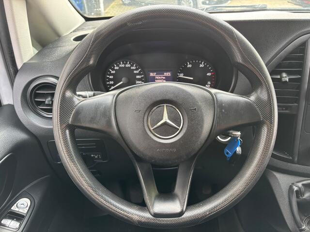 Mercedes-Benz VITO 111 CDI Lang | Trekhaak | 3 Zitplaatsen | Bluetooth | Airco