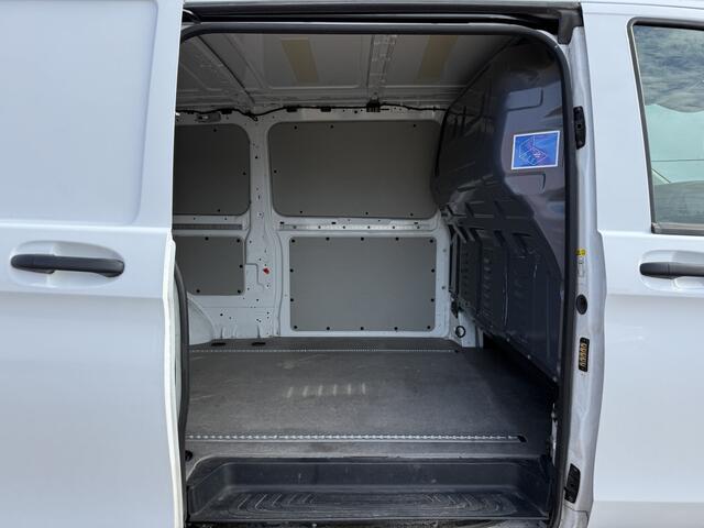 Mercedes-Benz VITO 116 1.9 CDI Automaat L3 XL Climate Control Cruise Control Camera Stoelverwarming Parkeersensoren voor achter – foto 10
