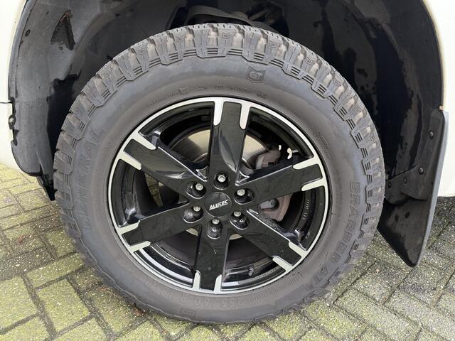 Mercedes-Benz X-Klasse 250 d 4-MATIC Pure | 360* Camera | Trekhaak | Navigatie | Lane Assist | DAB | Lichtmetalen Velgen |