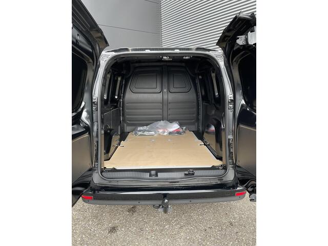 Mercedes-Benz eCitan L1 Pro 51 kWh Mercedes-Benz eCitan L1 Pro 45 kWh