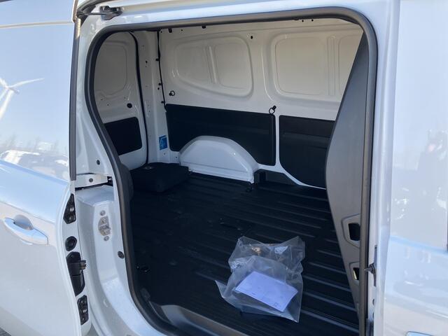 Mercedes-Benz eCitan 112 GB L2 Pro | Bumpers in kleur | Achteruitrijcamera | Parkeersensoren | AC/DC laden | MBUX Systeem |